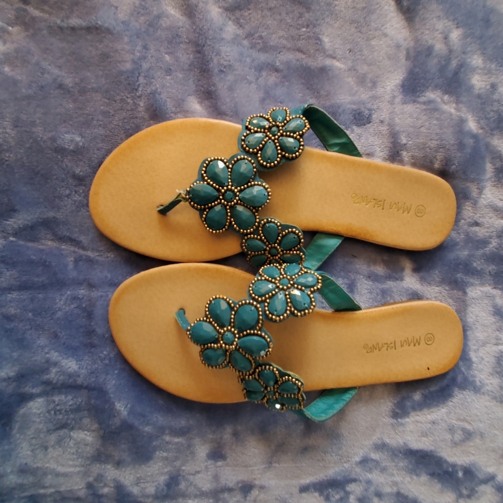 Sandles